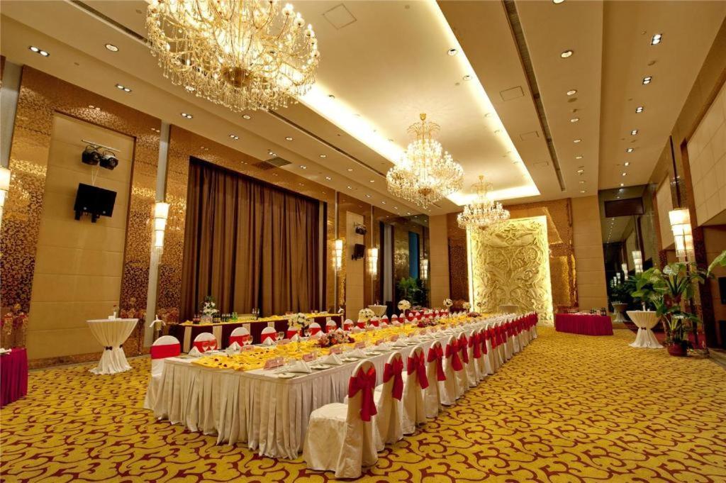 Shenyang Haiyun Jinjiang International Hotel Bagian luar foto