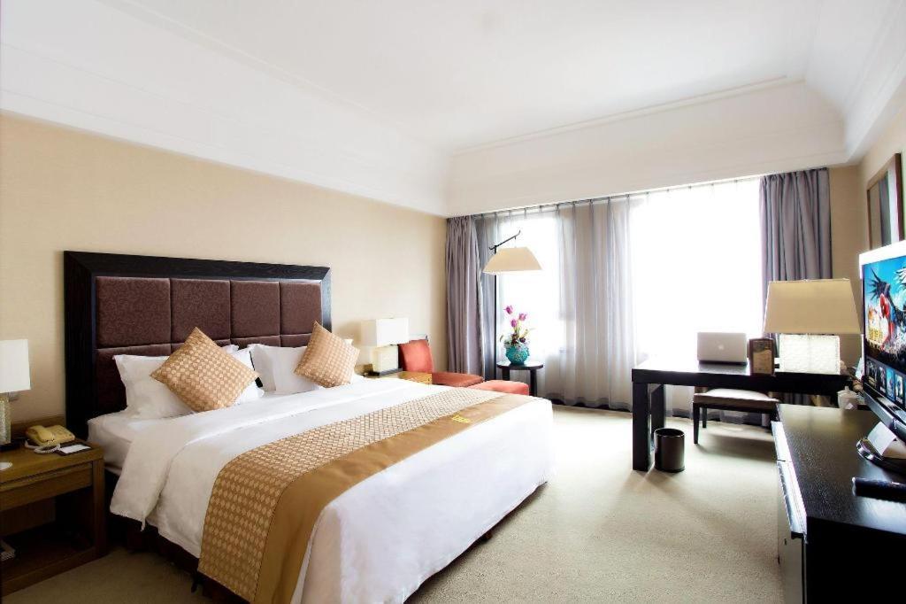 Shenyang Haiyun Jinjiang International Hotel Bagian luar foto