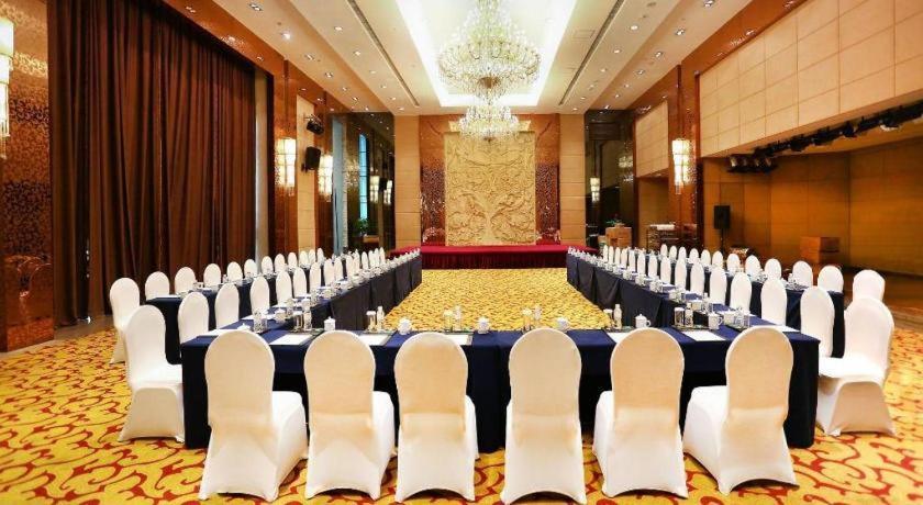 Shenyang Haiyun Jinjiang International Hotel Bagian luar foto