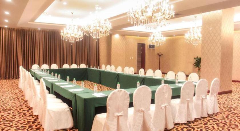 Shenyang Haiyun Jinjiang International Hotel Bagian luar foto