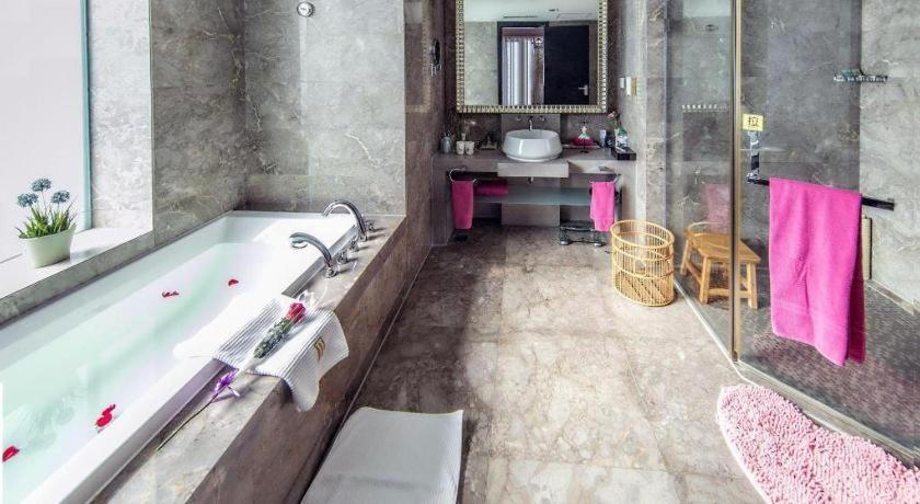 Shenyang Haiyun Jinjiang International Hotel Bagian luar foto