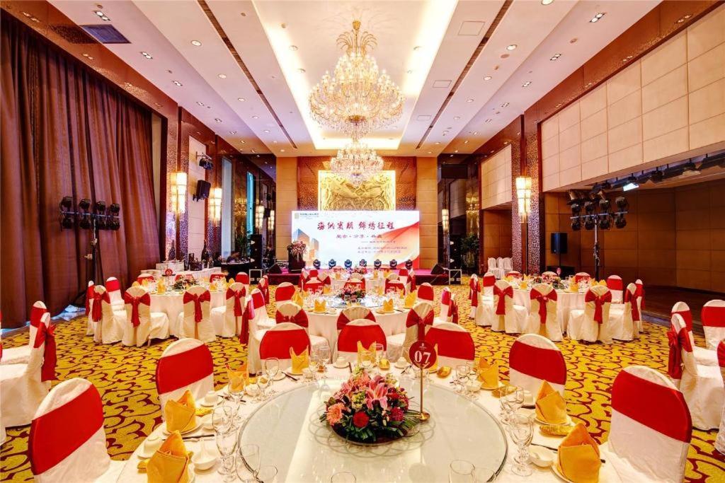 Shenyang Haiyun Jinjiang International Hotel Bagian luar foto